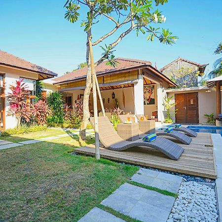 Samana Villas Legian Habitación foto